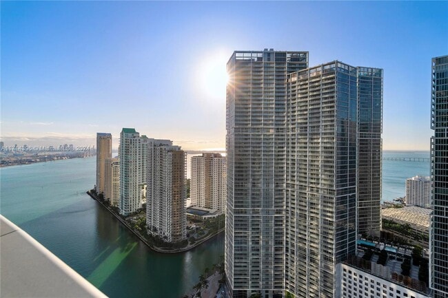 Photo - 200 Biscayne Boulevard Way