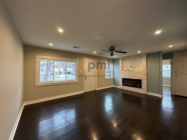 Photo - 7752 Beech Ave