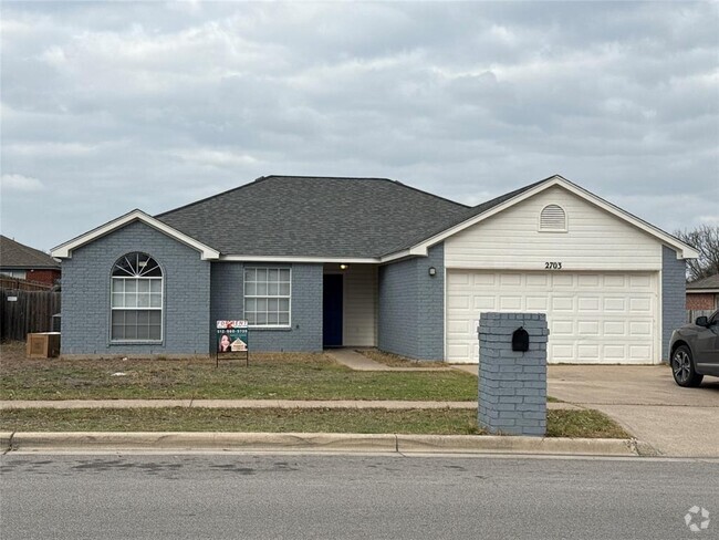 Building Photo - 2703 Little Nolan Rd Rental