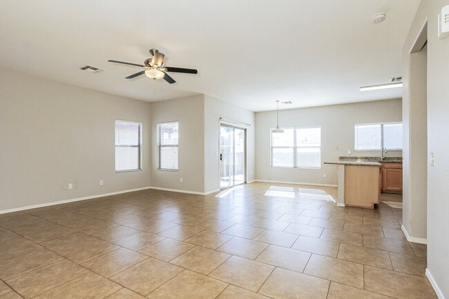 Photo - 735 E Michigan Ave