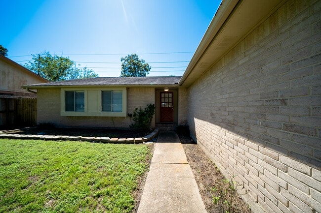 Photo - 24019 Pepperrell Pl St