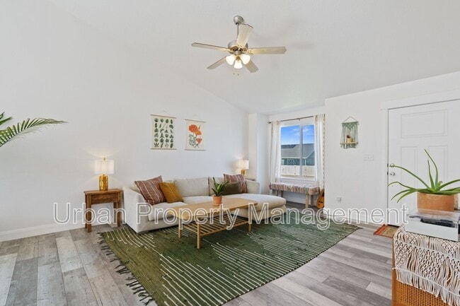Photo - 4082 N Poplar Dr