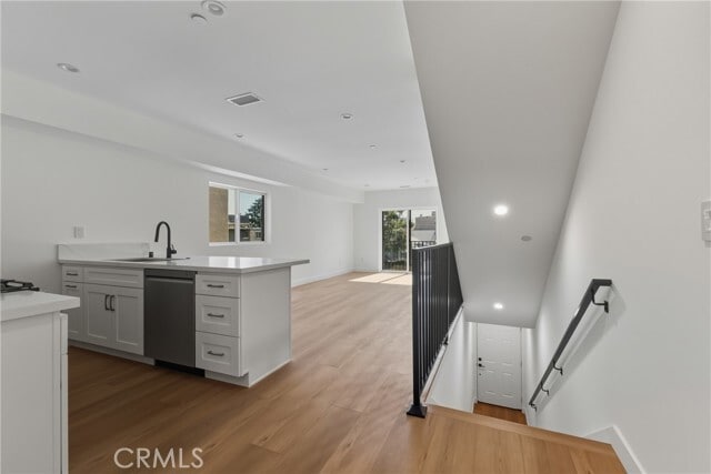 Photo - 14165 Erwin St