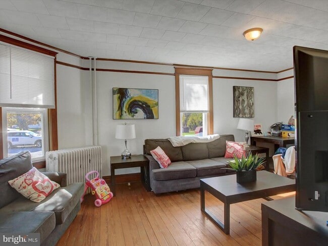 Photo - 7960 Mentzer Gap Rd