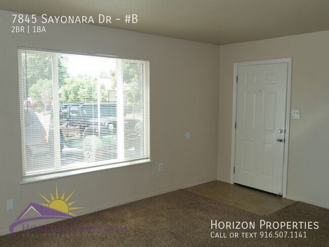 Photo - 2 Bed 1 Bath Remodeled Fourplex Unit - Cit... Unit #B