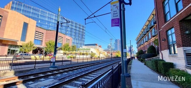 Photo - 115 E Park Ave Unit 404