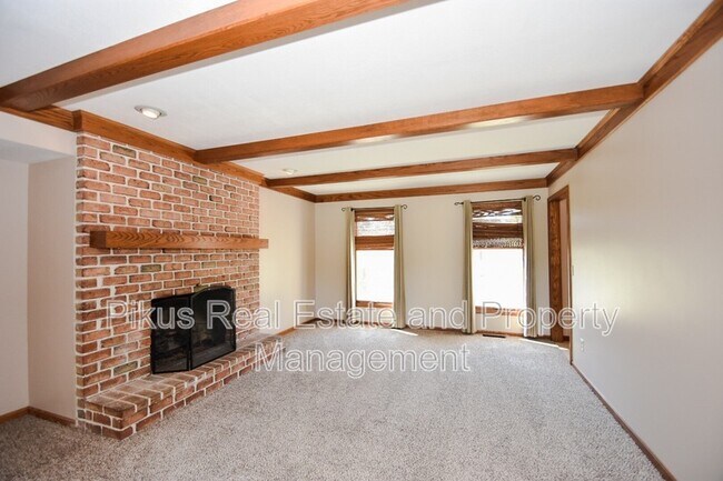 Photo - 8214 Bricker Rd NW