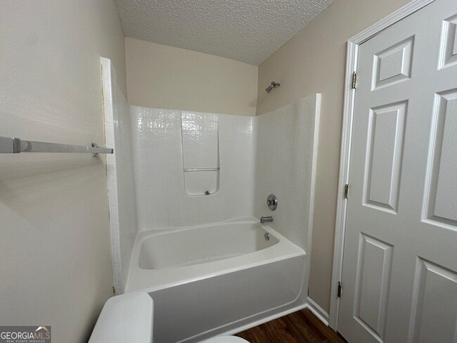 Photo - 6296 Hickory Ln Cir