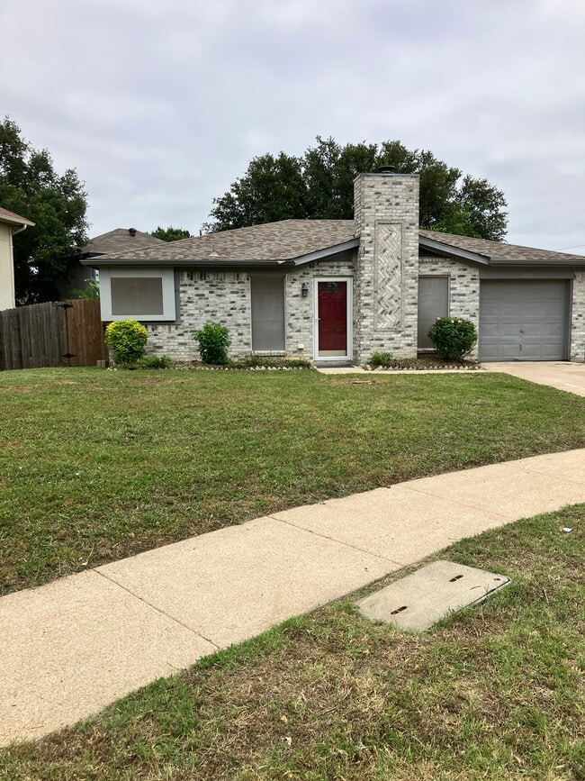 Photo - 2083 Rodeo Ct House