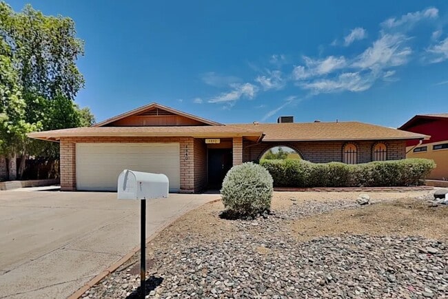Photo - 4841 W Vogel Ave