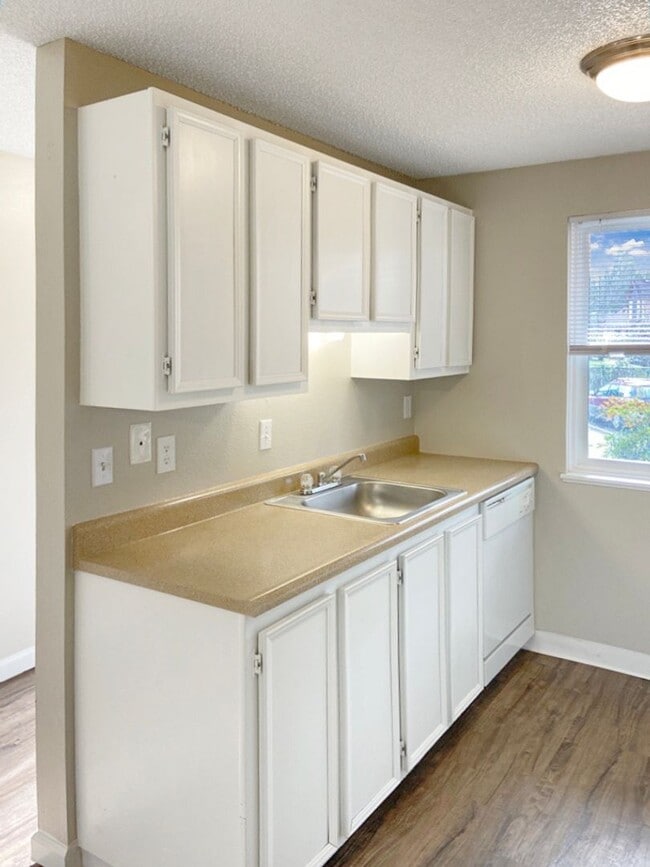 Photo - West on Murray Apartments