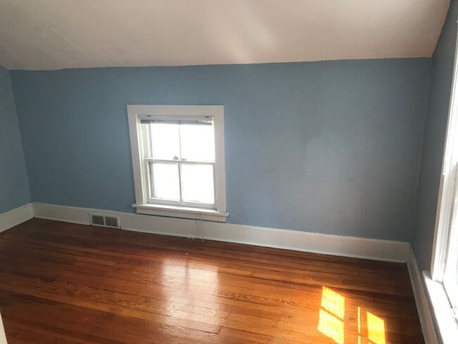 Photo - 533 W Doty St Unit #3