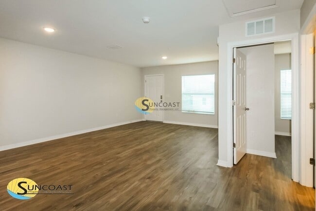 Photo - 60 Walnut Rd Unit 3