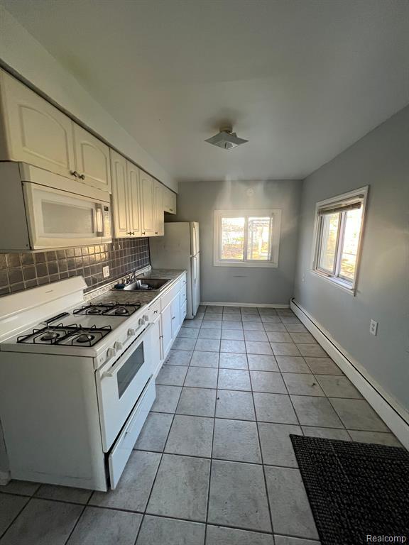 25604 Ross St Rental House Rental in Dearborn Heights, MI