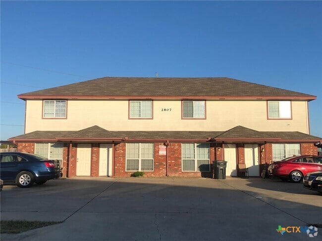Building Photo - 2807 Vernice Loop Unit A Rental