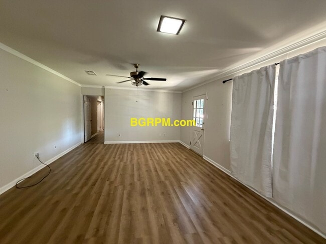 Photo - 2210 Crestwood Rd