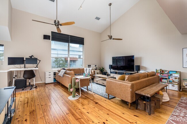 Photo - 1304 Arthur St