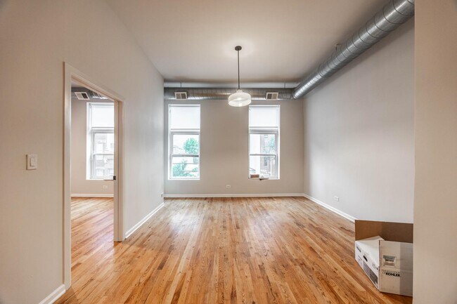 Photo - 1534 N Milwaukee Ave Unit 3F