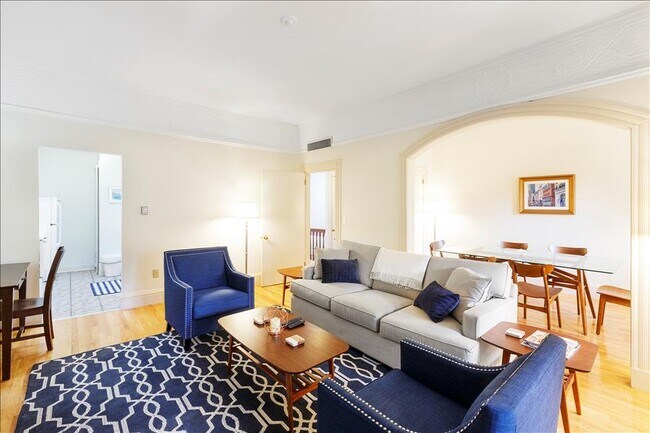 383 Commonwealth Ave Unit 3