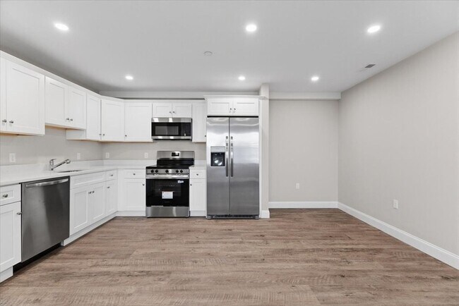 Photo - 202 Central St Unit J