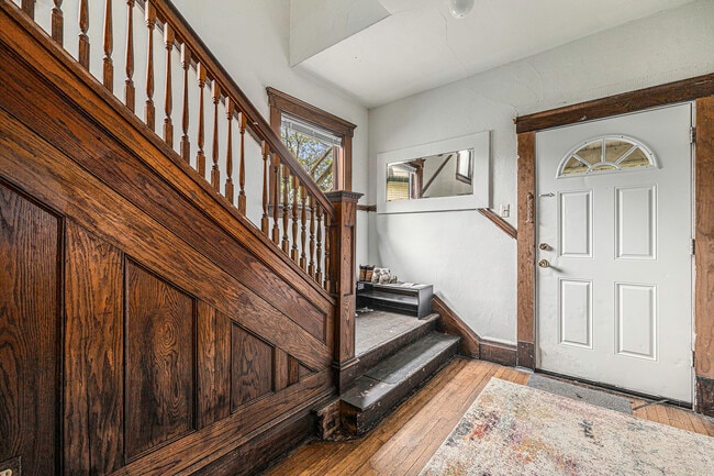 Building Photo - 1207 Prospect-