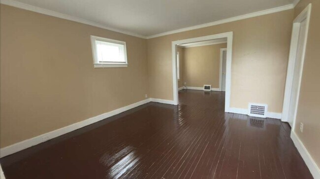 Photo - 19703 Keating St