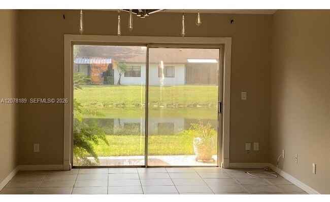 Photo - 803 SW 119th Way