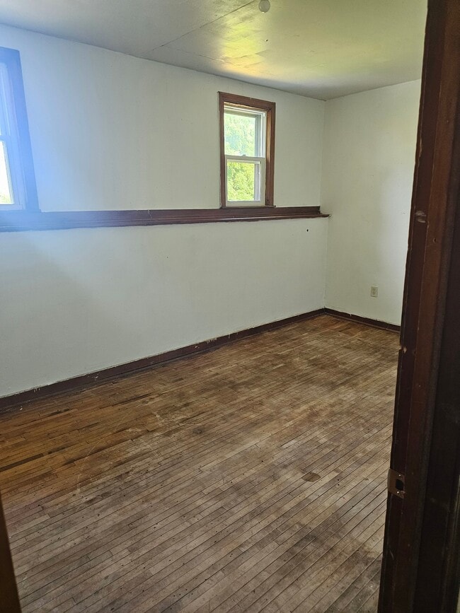 Photo - S12702 Elm St