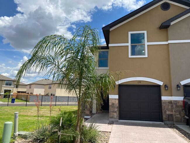 Photo - 139 Niagara Dr. Unit 139