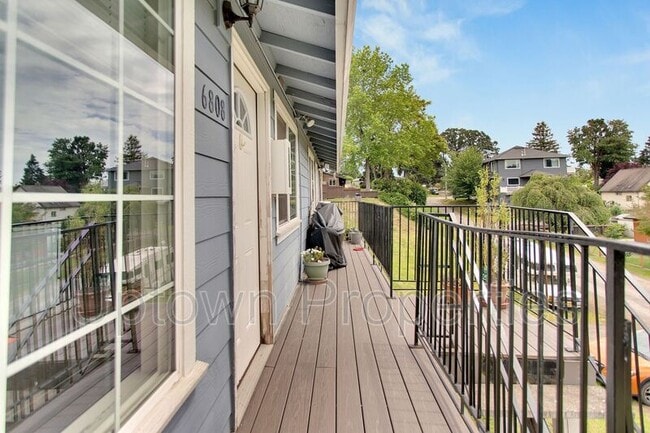 Photo - 6808 N Richmond Ave