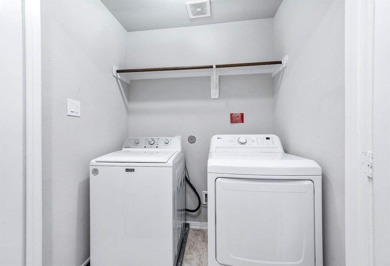 Photo - 532 N 6th St