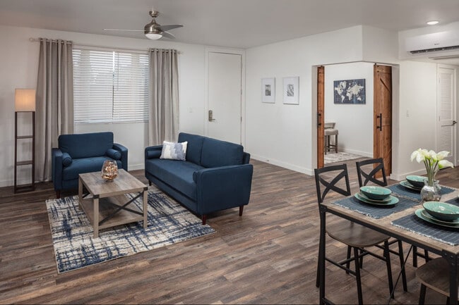 2 bed 2 bath with Office