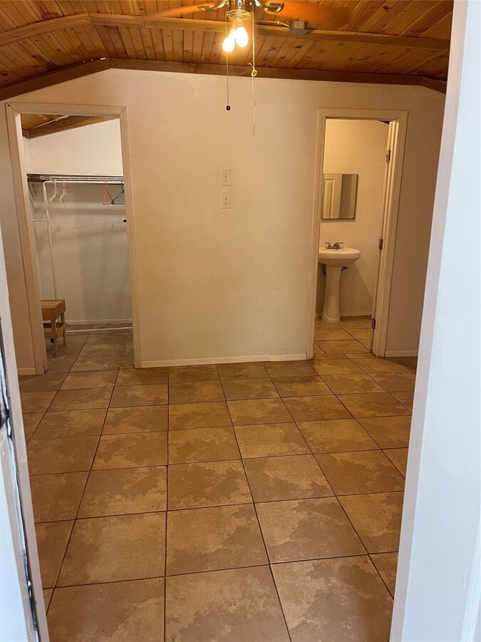 Photo - 1407 1/2 Godwin St