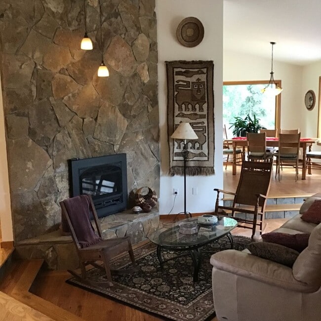 Photo - SEASONAL FURNISHED SHORT TERM RENTAL Offer...