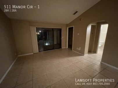 Photo - 511 Manor Cir