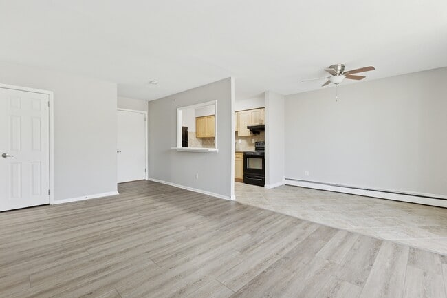 Photo - 450 Green Apartments