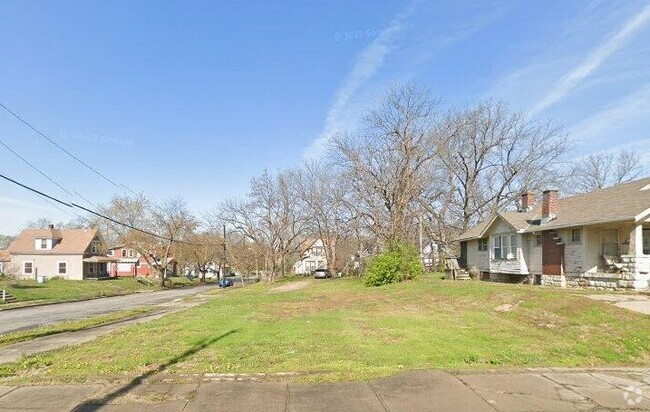 Building Photo - 7707 Ozark Rd Rental