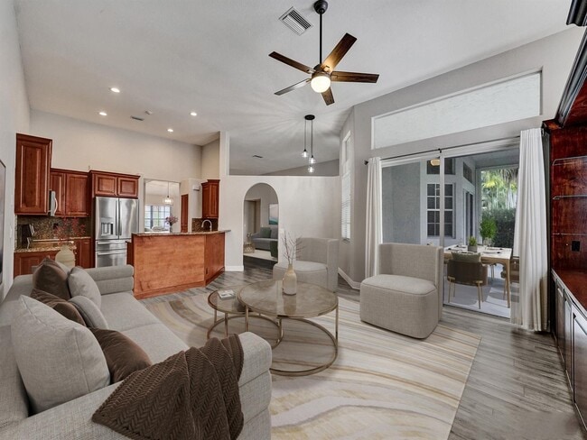 Photo - 2587 Jardin Ct