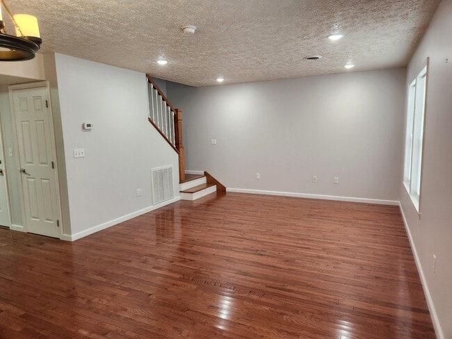 Photo - 28 Holler Rd