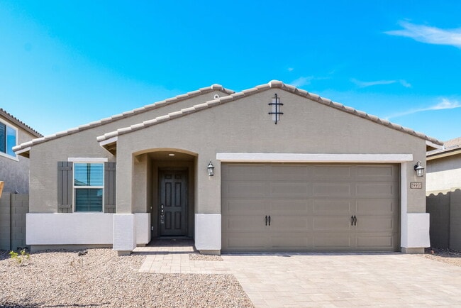 Building Photo - 19901 W Badgett Ln