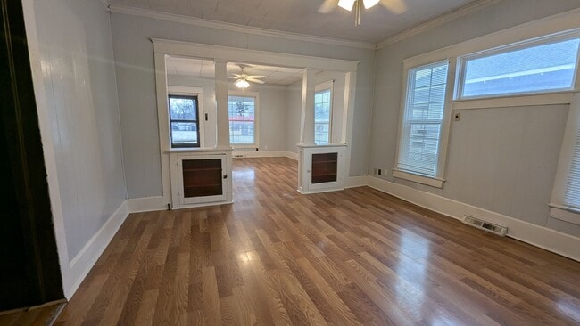 Building Photo - Coming Soon 4 Bed, 1 Bath — Available December 15th!