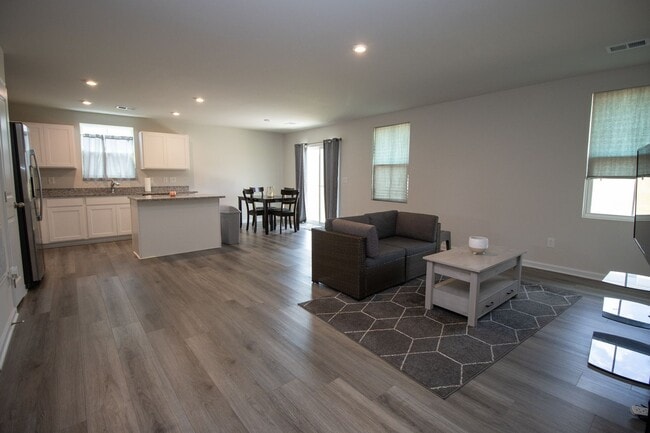 Photo - Gorgeous 3 Bedroom, 2 Bath ~ Minutes to Fort Jackson ~ Available Mid October!