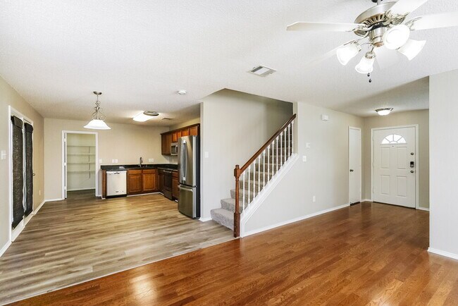 Photo - 1721 Santa Fe Trail