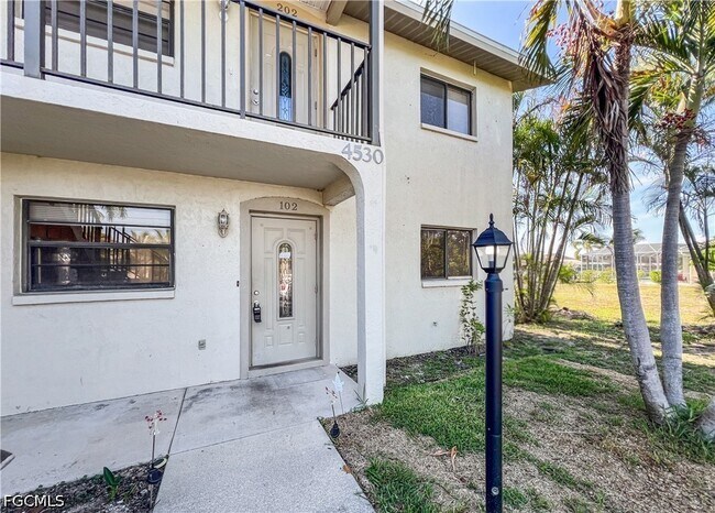 Photo - 4530 SW 10th Ave Unit 102