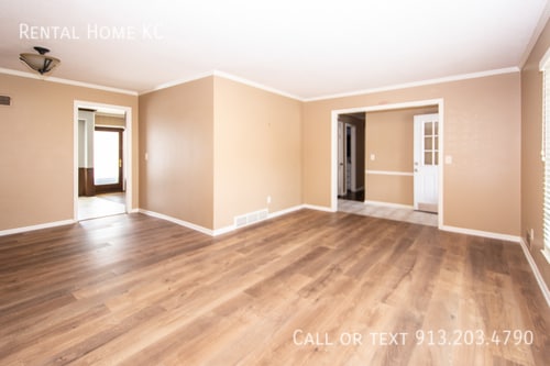 Photo - 10047 Lamar-