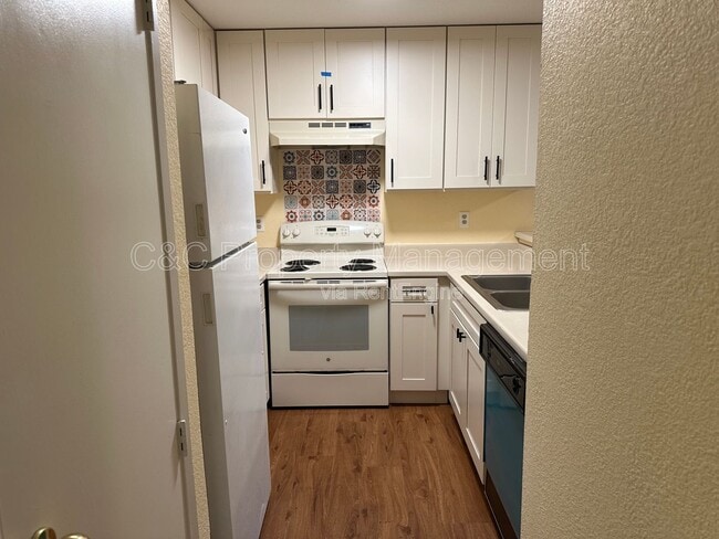 Photo - 1019 Dornajo Way Unit 166