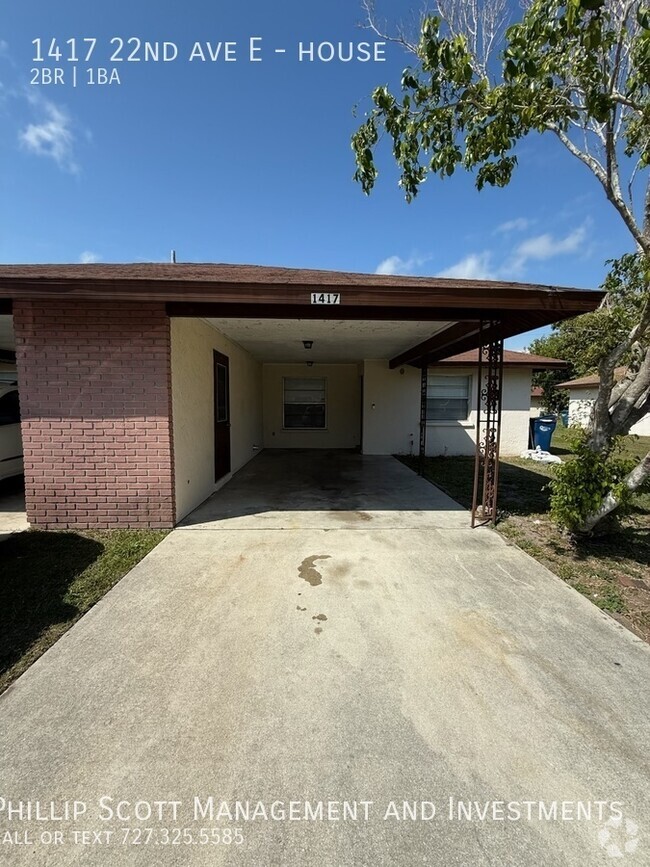 Building Photo - 2 Bedroom House with Carport, Yard and Pri... Unit house