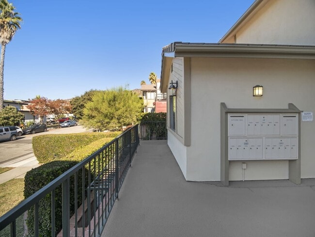 Photo - 1206 Viola Ave