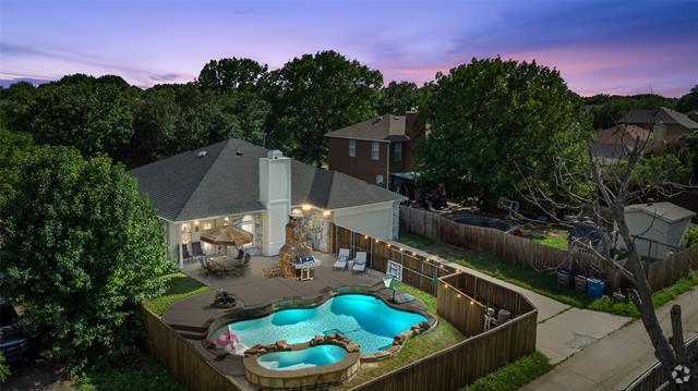 Building Photo - 1531 Home Park Dr