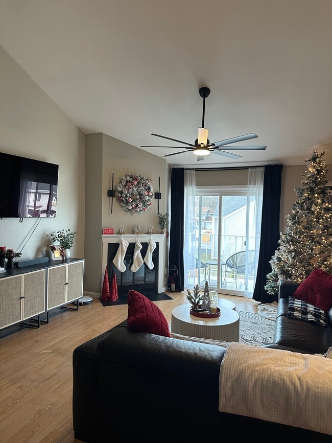 Living Room - 66 Ponwood Cir Unit G